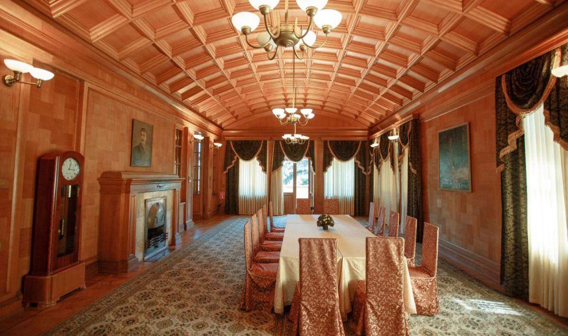 Обзорная по Сочи: Дача Сталина + Комплекс Мацеста (ванное здание)