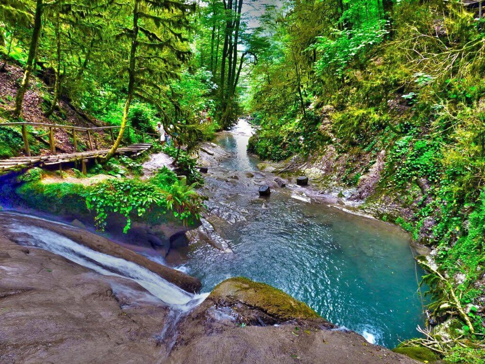 33 водопада из Дагомыса